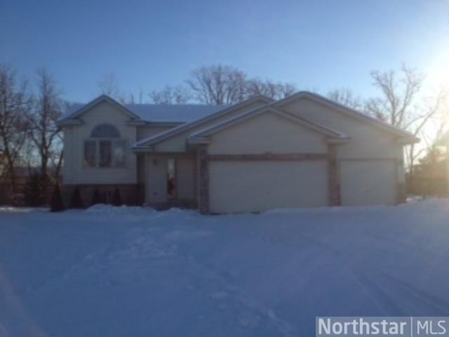 23055 Kiowa St NW, Saint Francis, MN 55070