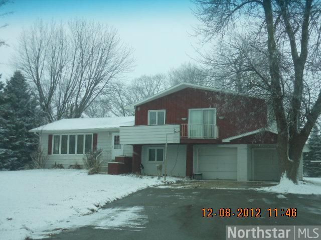 287 Lindbergh Trl, Glencoe, MN 55336