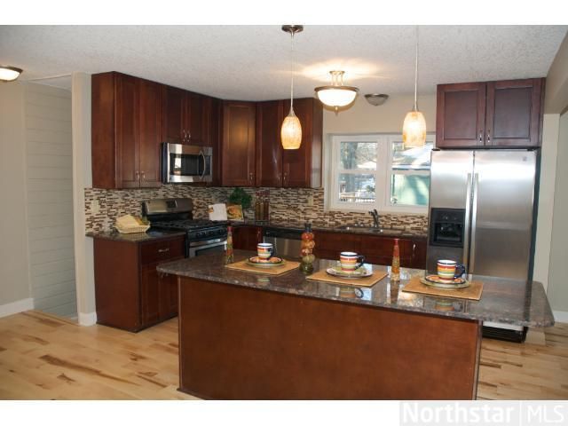 4141 Bellaire Ave, White Bear Lake, MN 55110