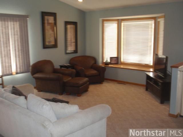 1101 10th St SE, Waseca, MN 56093