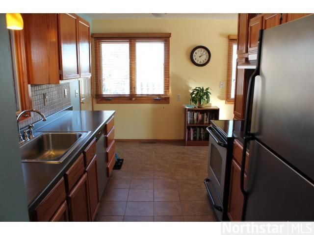 1851 Grant Rd, New Brighton, MN 55112
