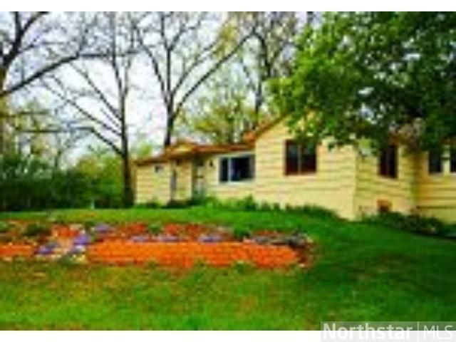849 Chestnut St, Taylors Falls, MN 55084