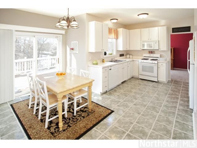 9195 Merrimac Ln N, Osseo, MN 55311