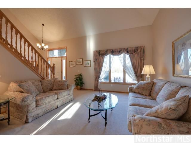 13839 254 Ave NW, Zimmerman, MN 55398