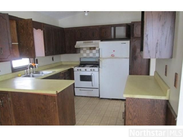 3927 N Enchanted Dr NW, Andover, MN 55304