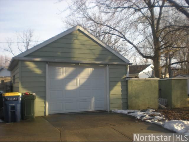 103 Lind St, Faribault, MN 55021