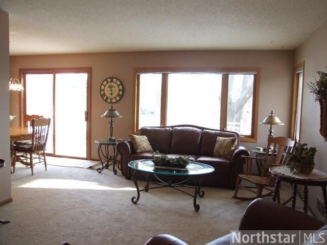 9946 Deerwood Ln N, Maple Grove, MN 55369