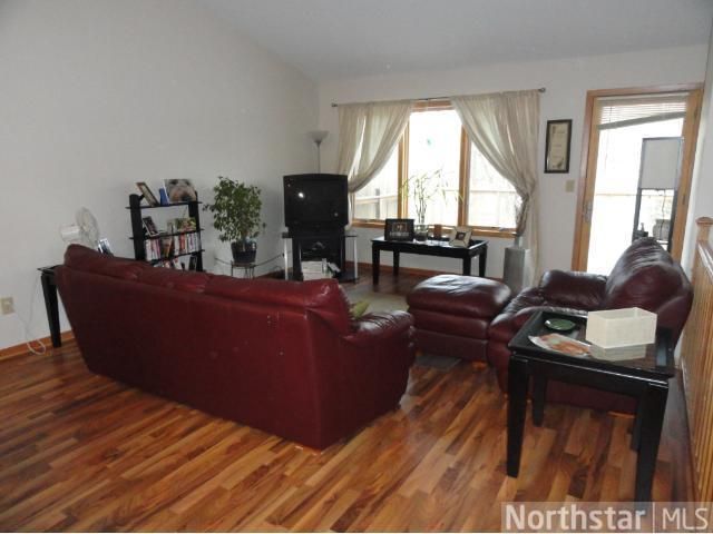 1027 Poplar St, Northfield, MN 55057
