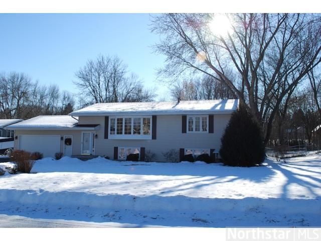 920 SE 13th Ave, Forest Lake, MN 55025