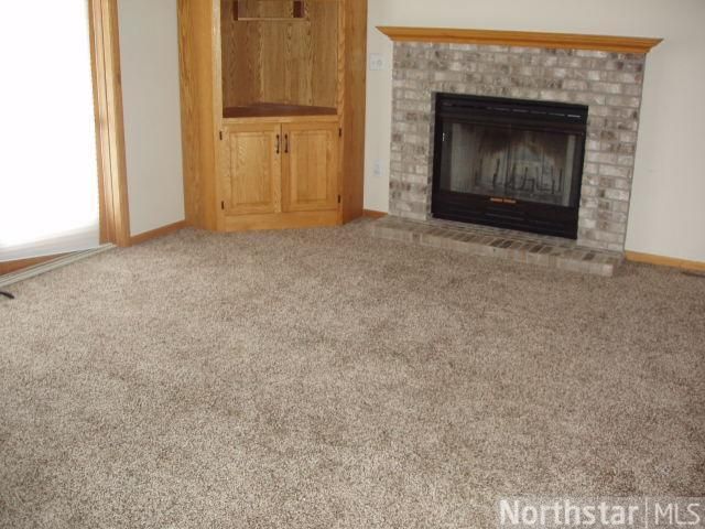 1032 Goldfinch Dr, Waconia, MN 55387