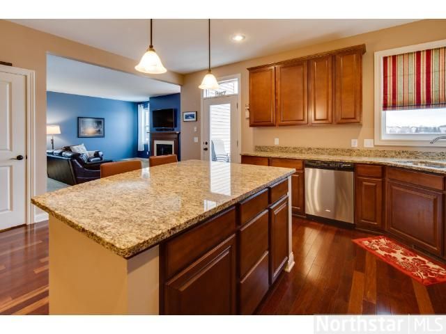 3959 Valencia Ln, Chaska, MN 55318