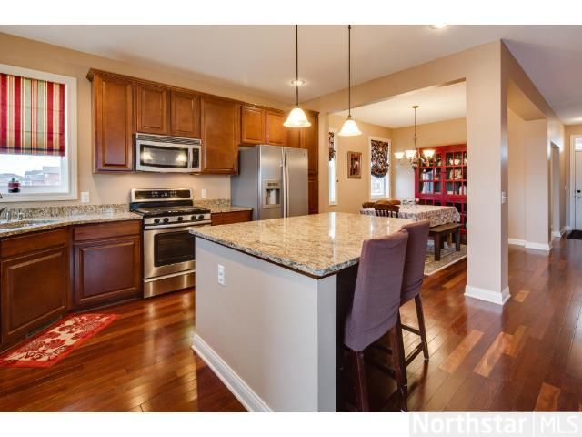 3959 Valencia Ln, Chaska, MN 55318