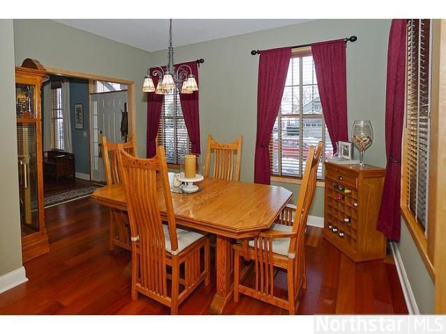 529 Glendale St, Saint Paul, MN 55104