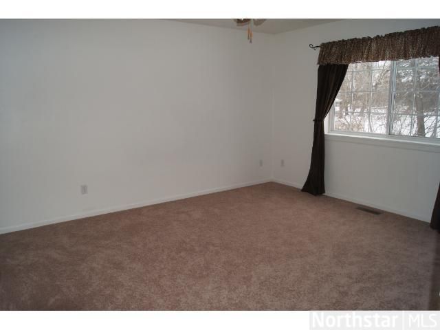 915 7th Ave NE, Buffalo, MN 55313