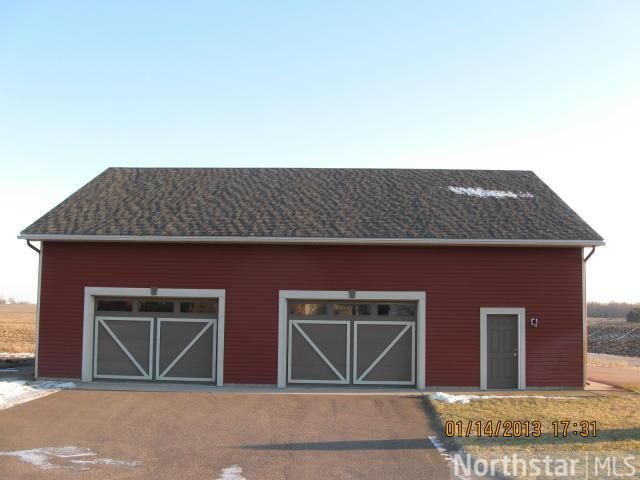 240 Hickey Lake Dr, Jordan, MN 55352