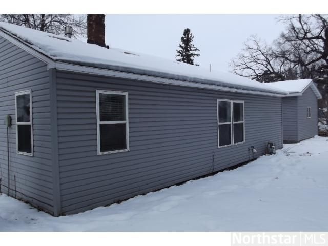 38967 7th Ave, North Branch, MN 55056