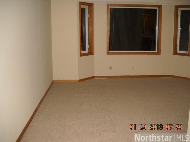 4038 Dotte Ct, White Bear Lake, MN 55110