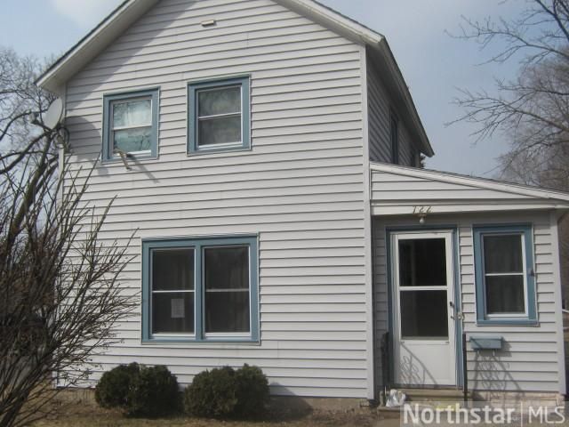 722 6th St NW, Faribault, MN 55021