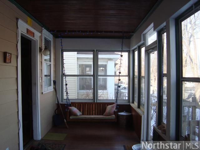 555 Manomin Ave, Saint Paul, MN 55107