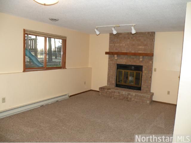 6944 Ivy Ct, Centerville, MN 55038