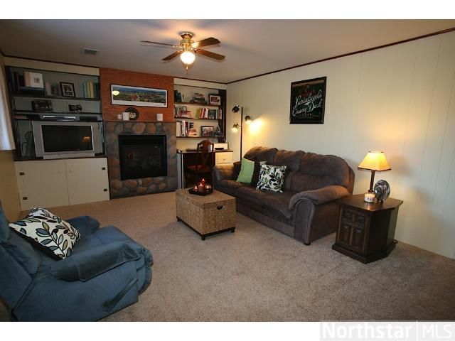15817 W 62nd St, Eden Prairie, MN 55346