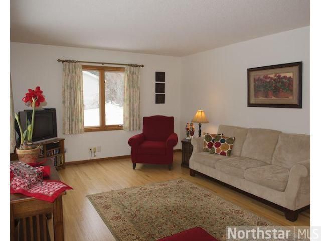15817 W 62nd St, Eden Prairie, MN 55346