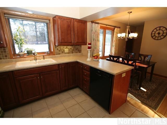 15817 W 62nd St, Eden Prairie, MN 55346