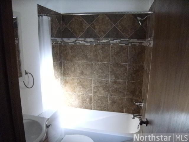 1724 Fillmore St NE, Minneapolis, MN 55413