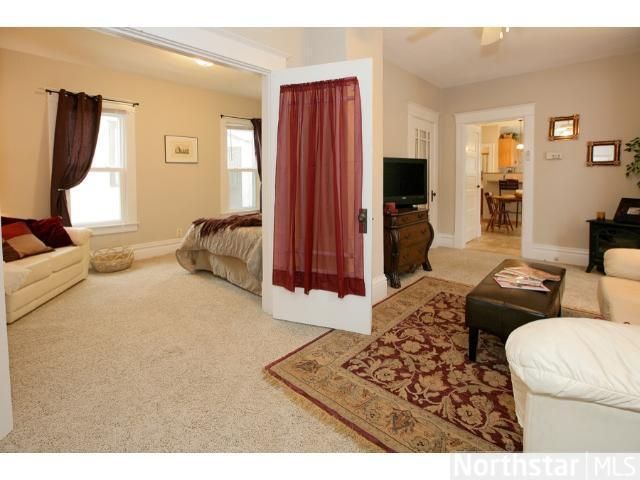 425 4th Ave S, South Saint Paul, MN 55075