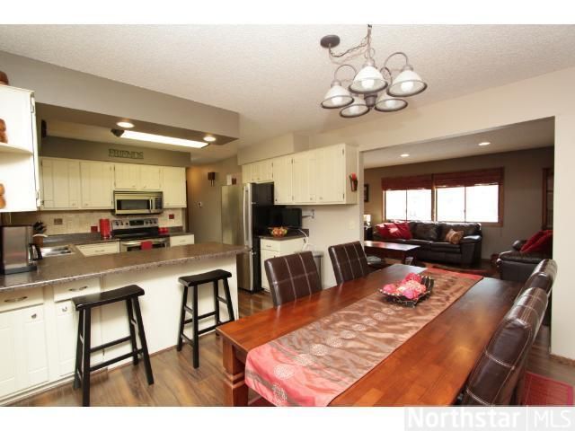 3853 Cinnabar Dr, Eagan, MN 55122