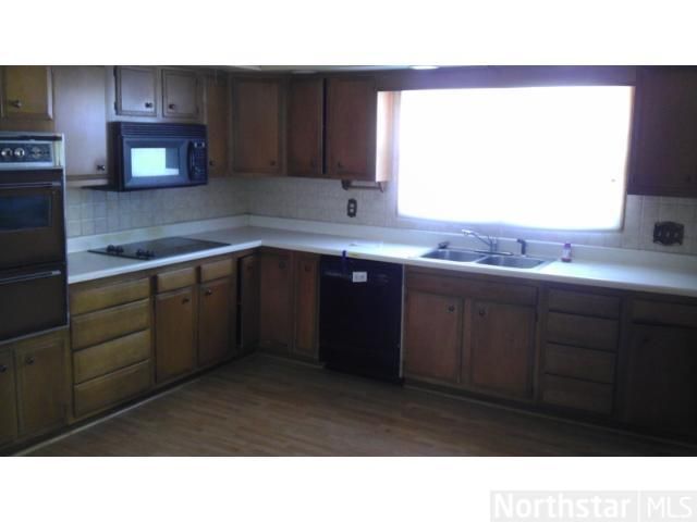 15 Rose Ave E, Saint Paul, MN 55117