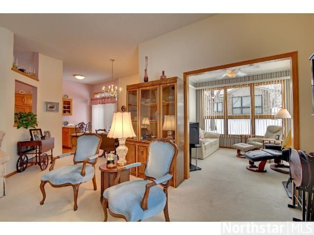 4164 Arbor Ln, Eagan, MN 55122