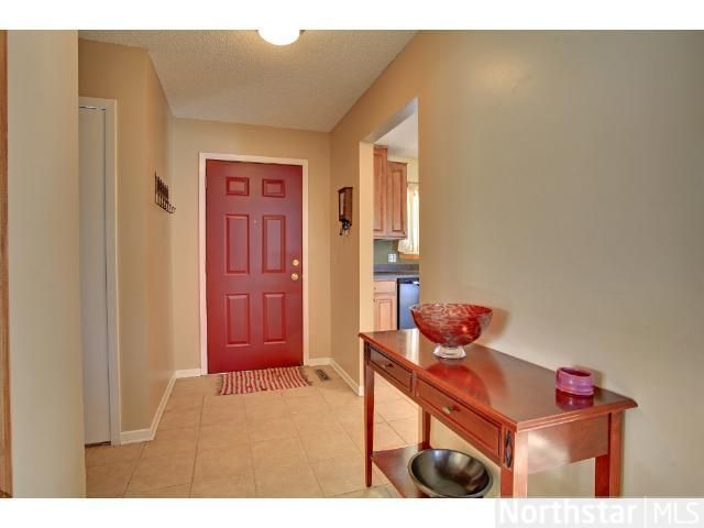 4715 Ranchview Ln N, Minneapolis, MN 55446
