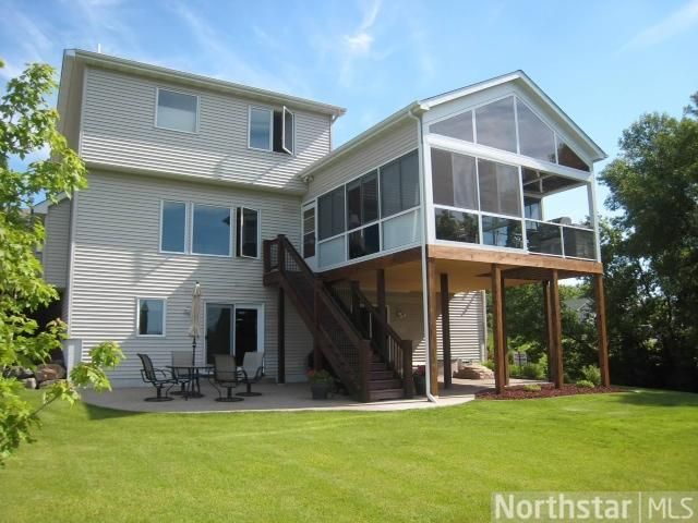 1349 Sparrow Rd, Waconia, MN 55387