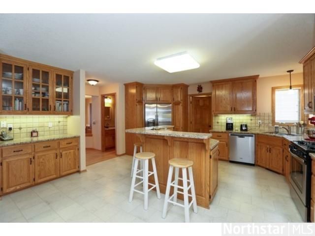 9533 Woodlawn Ct N, Champlin, MN 55316