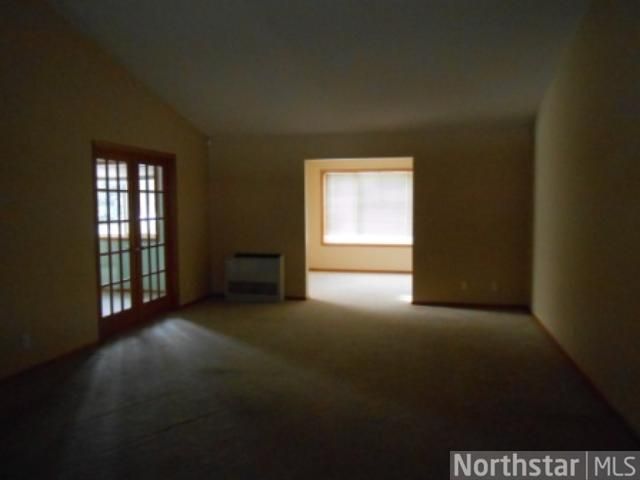 983 County Road D E, Maplewood, MN 55109