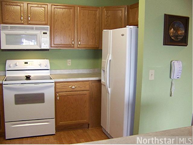 5650 Boone Ave N #403, Minneapolis, MN 55428