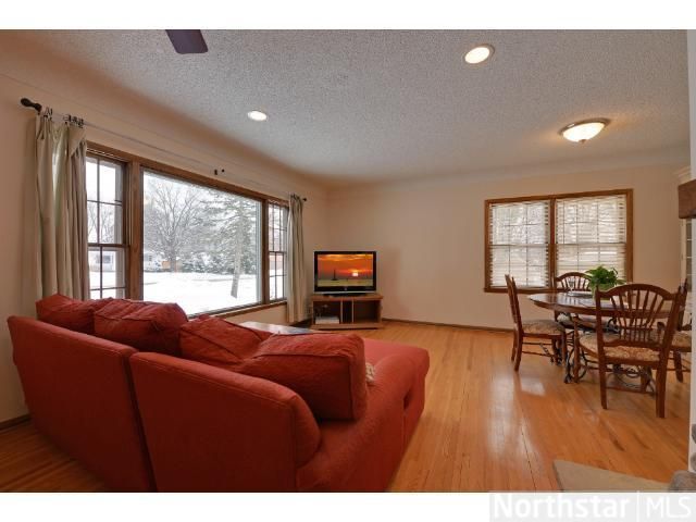 1645 Howard Ave, Maple Plain, MN 55359