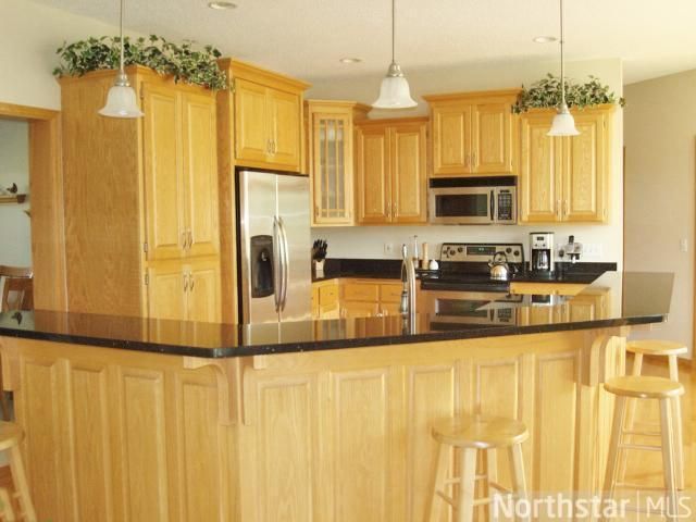 7242 Yuma Ct N, Osseo, MN 55311