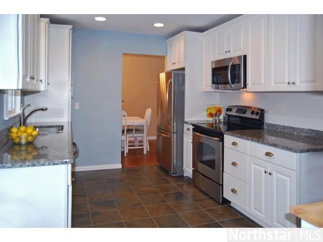 3963 Cranbrook Dr, White Bear Lake, MN 55110