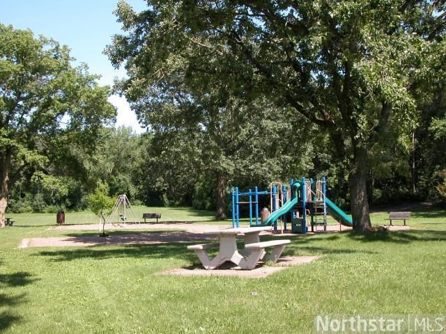 2349 Lakeridge Dr, White Bear Lake, MN 55110