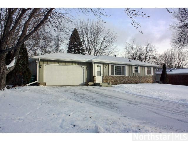 1823 Carnelian Ln, Eagan, MN 55122
