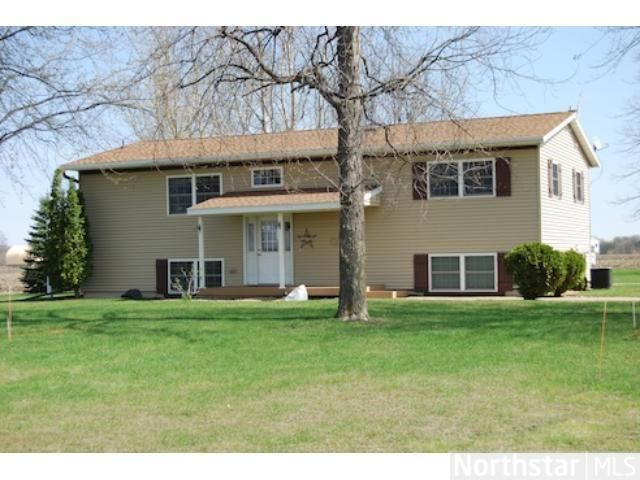 862 4th Ave SE, Arlington, MN 55307