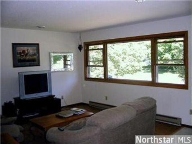 8859 Hilltop Dr, Saint Bonifacius, MN 55375