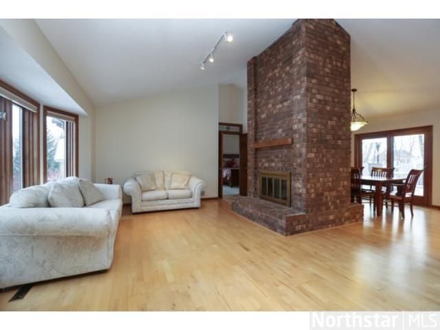 4285 Lanewood Ln N, Minneapolis, MN 55446
