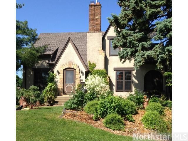 1934 Saint Anthony Pw NE, Minneapolis, MN 55418