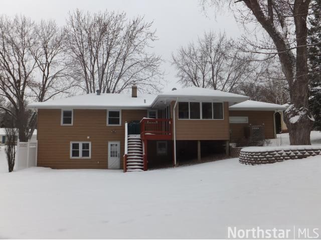 324 Dennison Ave, Shoreview, MN 55126