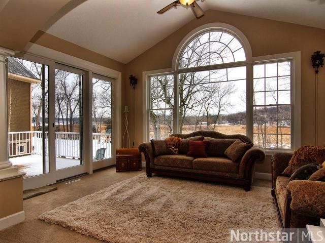 1625 Sunnybrook Cir, Mound, MN 55364