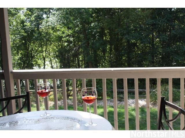 527 Sunset Ln, Cambridge, MN 55008