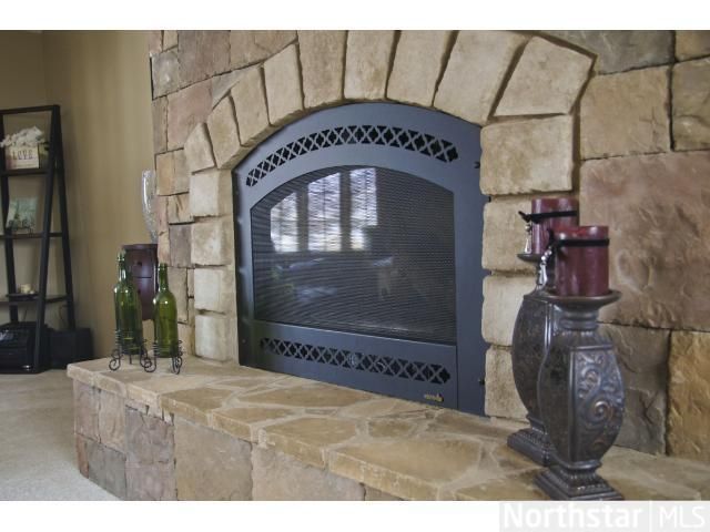 1174 Quincy St, Shakopee, MN 55379